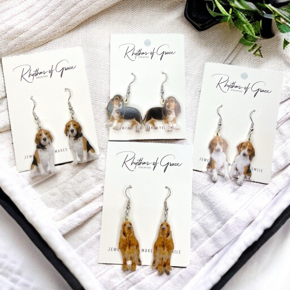 NWT Charming Beagle & Basset Hound Dangle Earrings - Perfect for Dog Lovers!
